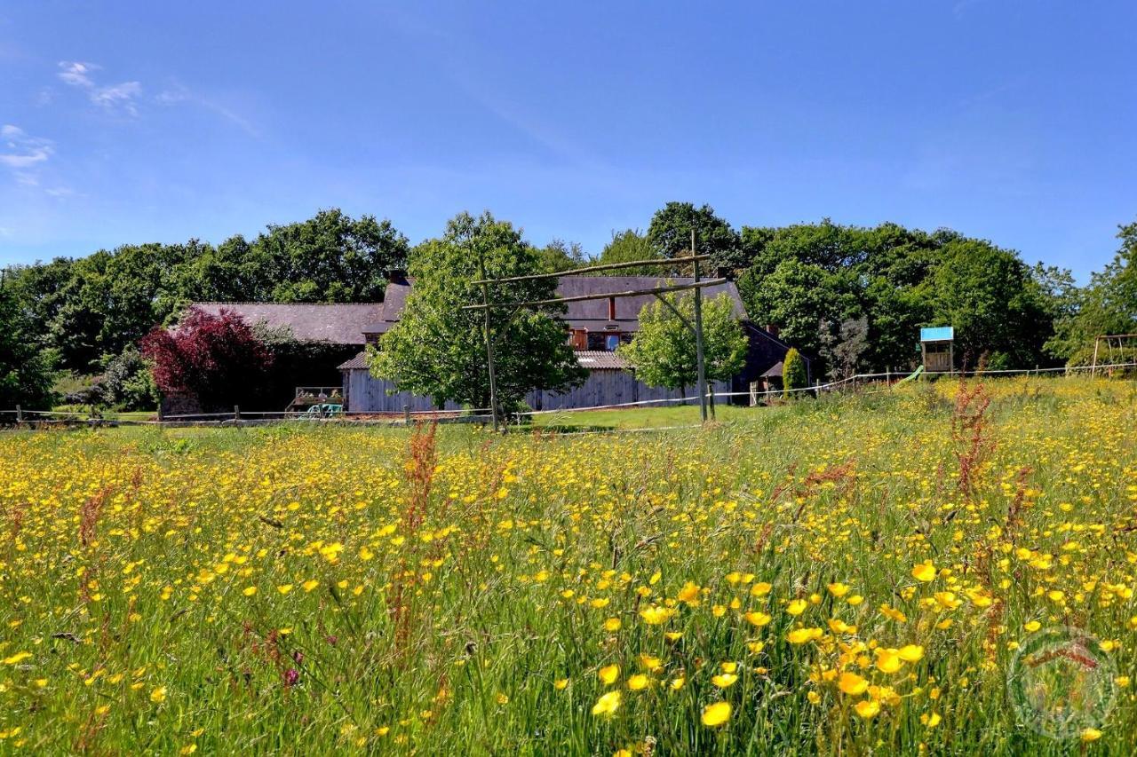 Les Bouyeres Bed & Breakfast Saint-Malon-sur-Mel ภายนอก รูปภาพ